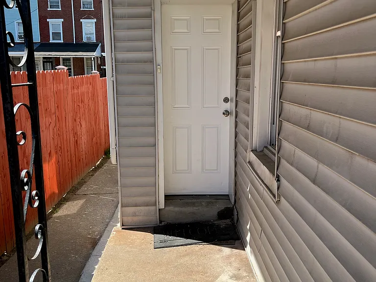 721 McIlvain St — Photo 1