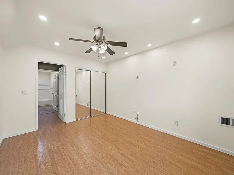6131 Rancho Mission Rd #113 — Photo 1