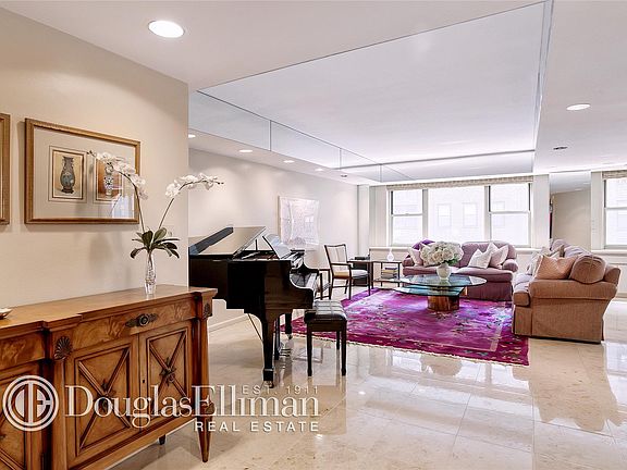 2nd image of 415 E 52nd St #7bcb