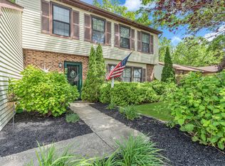 13 Laurel Crest Dr, Howell, NJ 07731