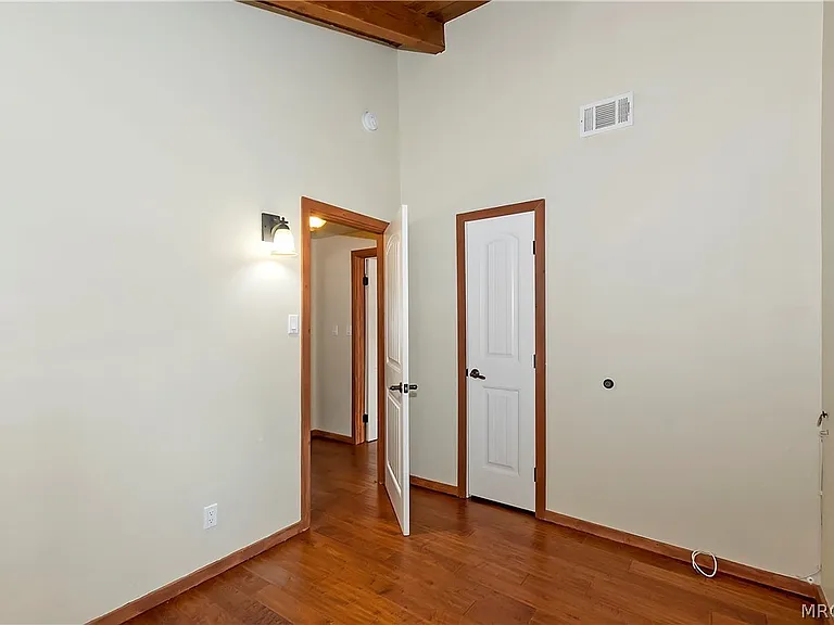 40157 Highland Rd #B — Photo 11