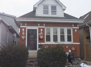 5718 W Giddings St, Chicago, IL 60630