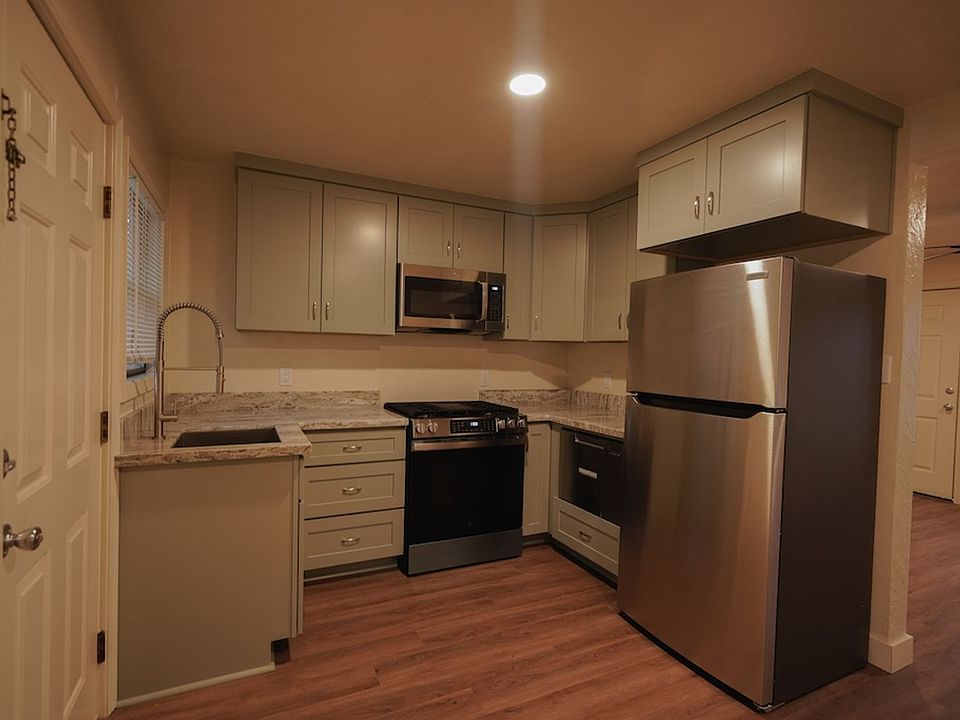 1st image of 1421 Citrus Ave #90