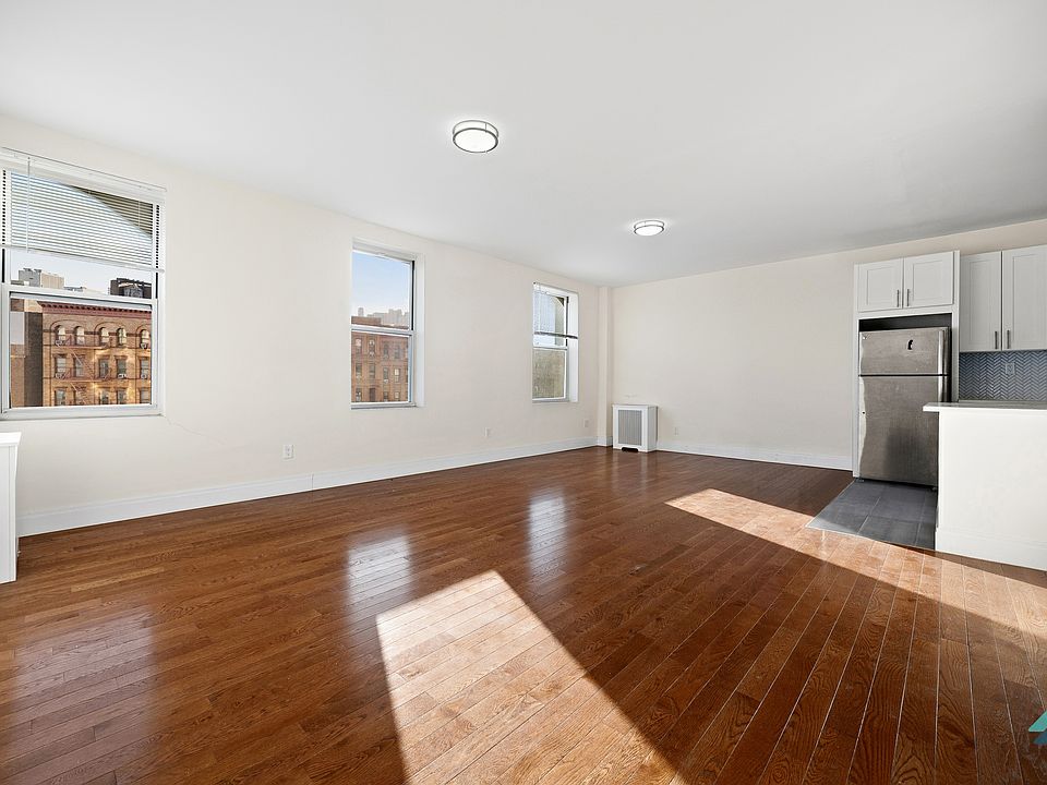 1st image of 215 W 116th St APT 6B