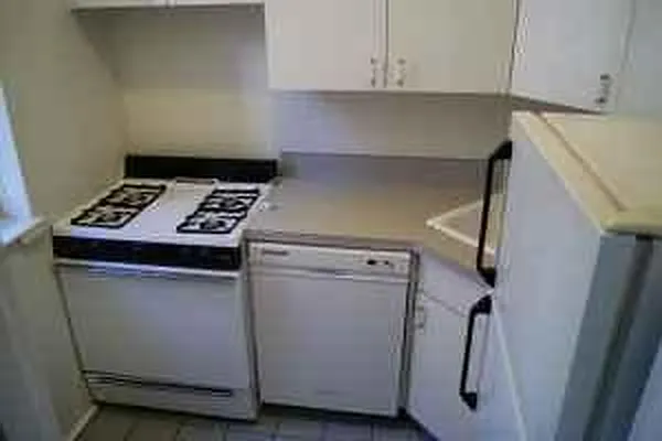 Rented by Town Residential | media 26