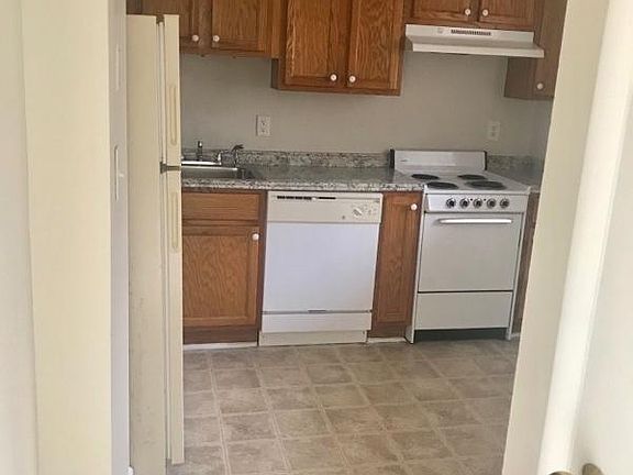 2nd image of C3 Shepherd Ln