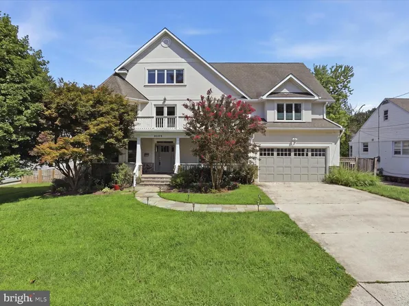 9409 Singleton Dr, Bethesda, MD 20817