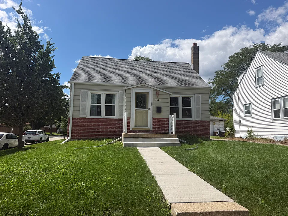 3571 S 82nd St