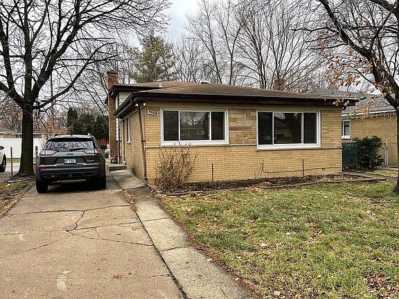 2nd image of 5506 Oakton St