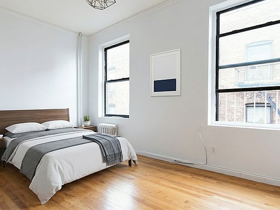 3rd image of 3 Pinehurst Ave #1F
