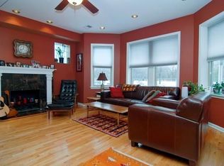 4852 N Sacramento Ave #1, Chicago, IL 60625