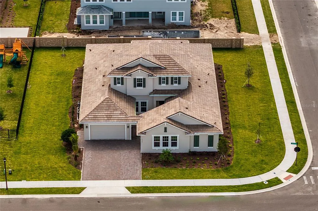 4 bed, 5.0 bath, 4099 sqft, $6,500 — Photo 4