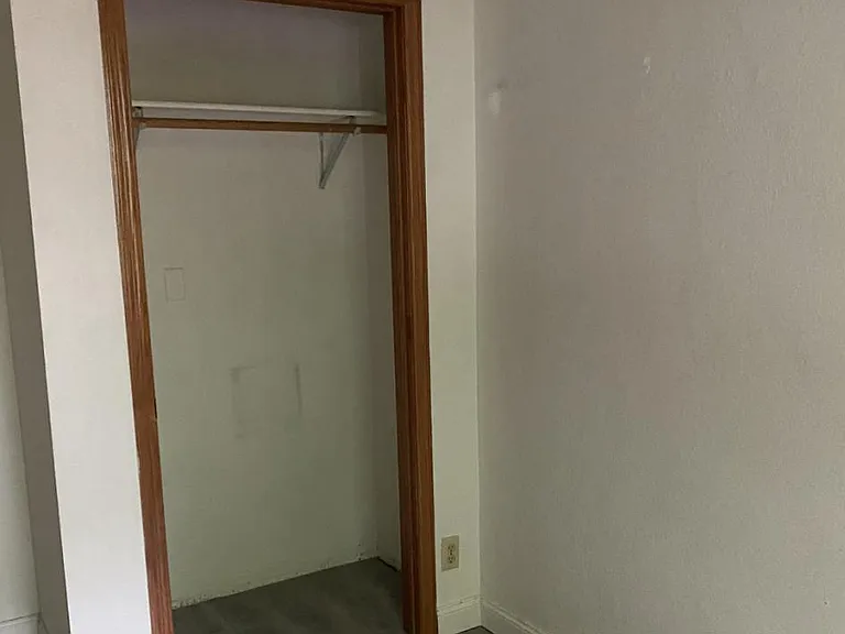 256 E Sarnia St #3 — Photo 5