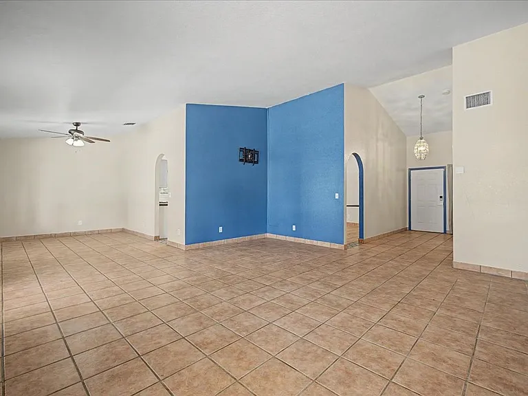 7992 S Lennox Ln — Photo 4