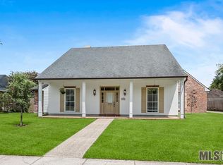 516 Autumn Oak Dr, Baton Rouge, LA 70810