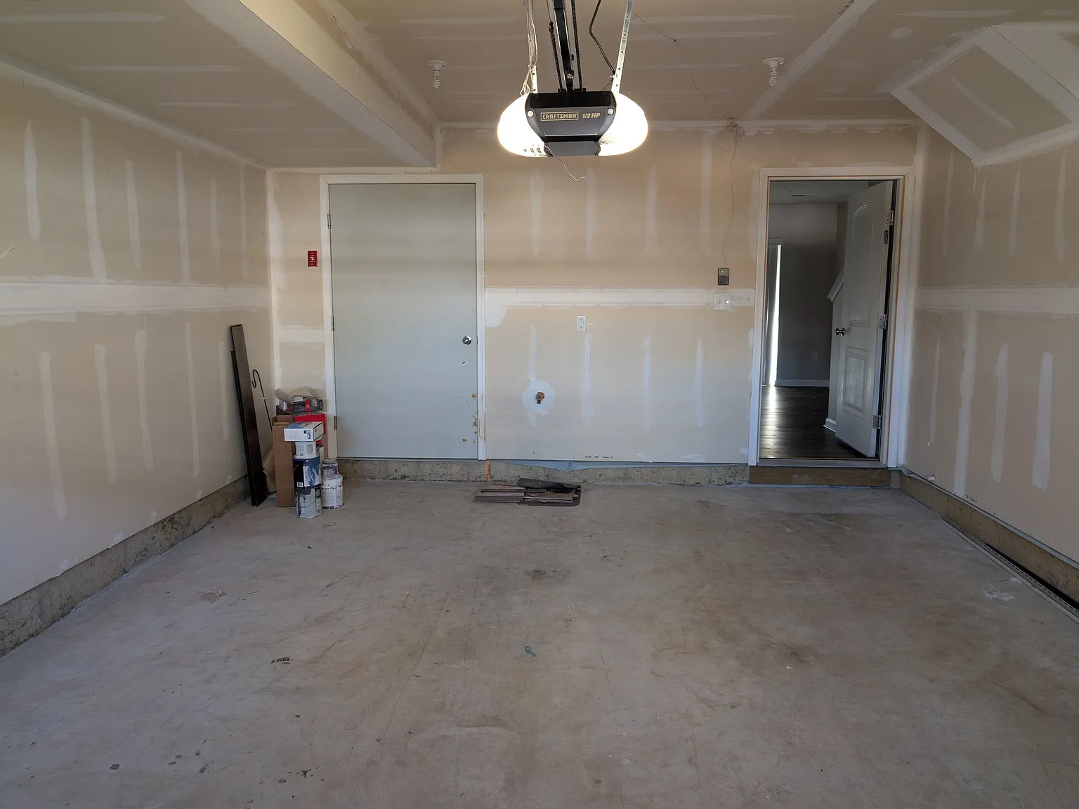 139 Mercer Ct — Photo 3