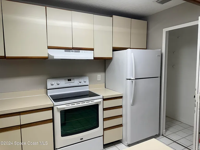 7667 N Wickham Rd #1012 — Photo 9