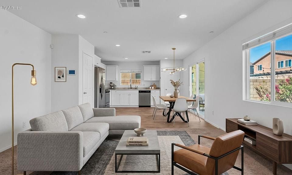 1st image of 85222 Avenida Reforma