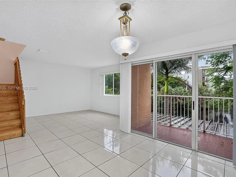 6225 Kendale Lakes Cir #253 — Photo 23