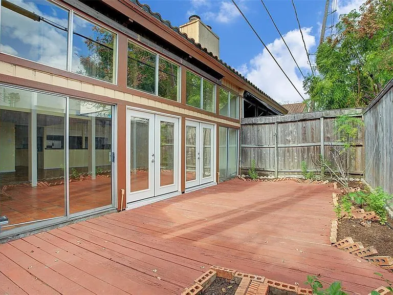 5918 San Felipe St #9 — Photo 4