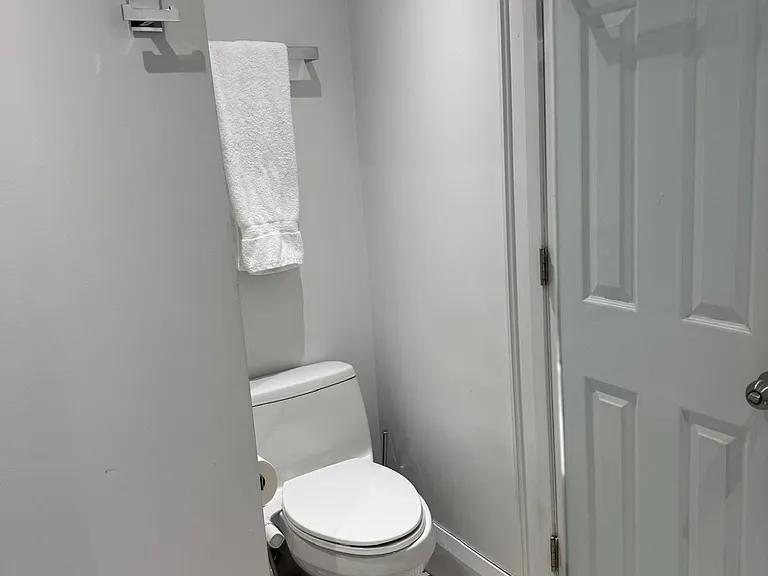 47 Vermont Ave — Photo 42