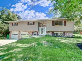 6006 Verdi Dr, Dayton, OH 45449