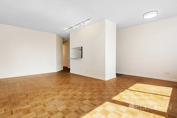 Rented by (Legacy) Elegran | media 16