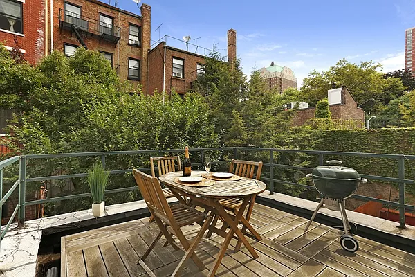 Sold by Corcoran | media 20