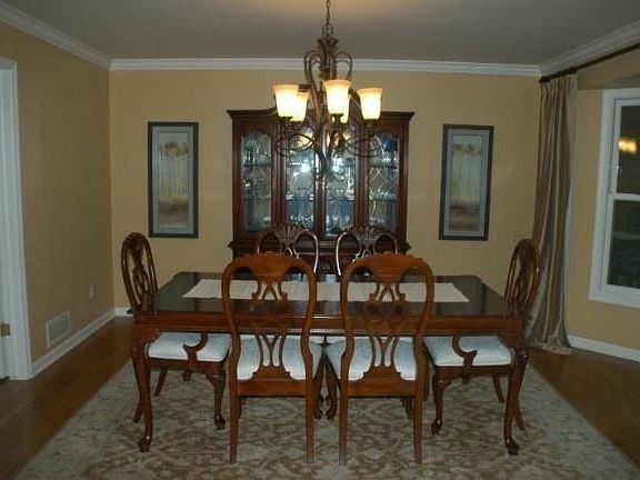 5th image of 20735 Bartlett Dr