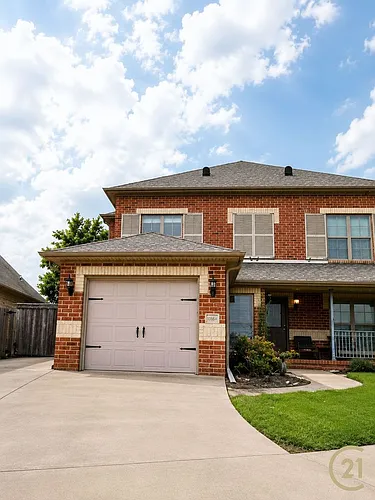 1016 Villa Photo 1