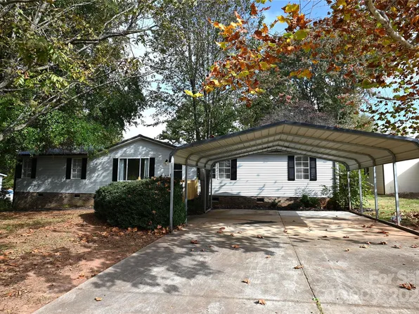 2356 Angle Dr, Conover, NC 28613