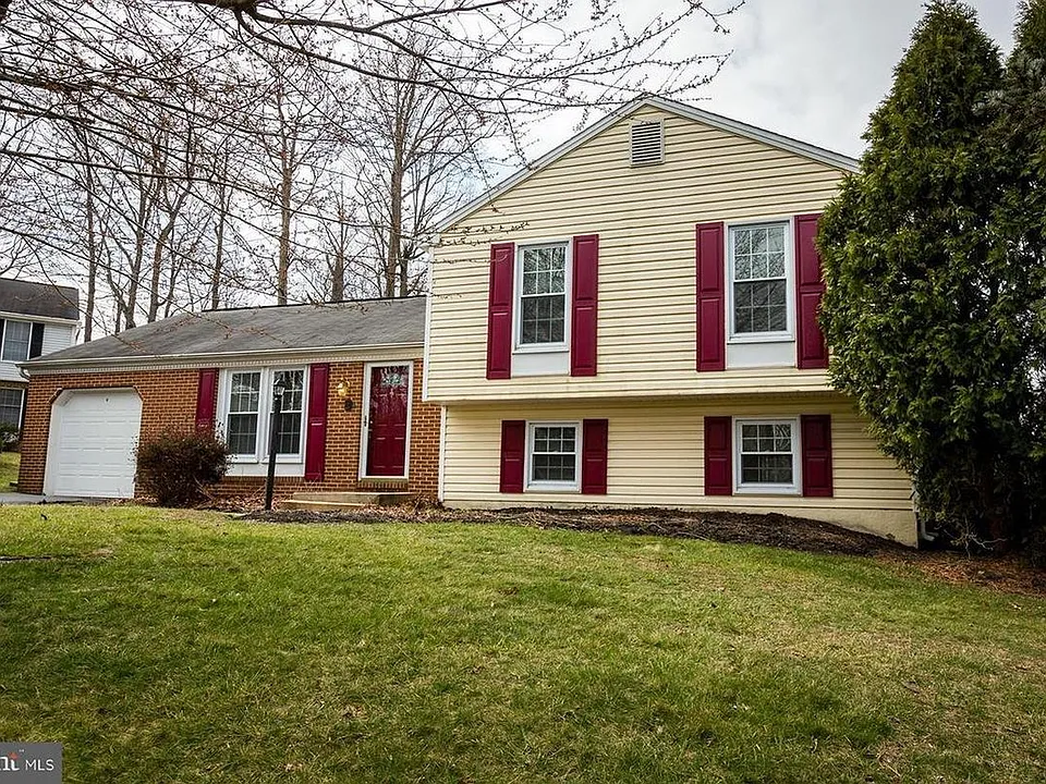 7109 Upper Mills Cir