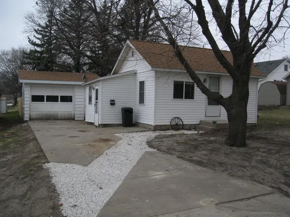 503 Beautiful St, Tama, IA 52339