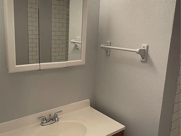 105 Meteor Dr #A — Photo 5