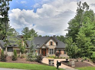 102 Solomons Seal Ln, Sunset, SC 29685