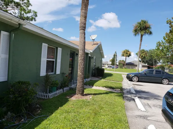 30 Las Palmas Way, Kissimmee, FL 34743