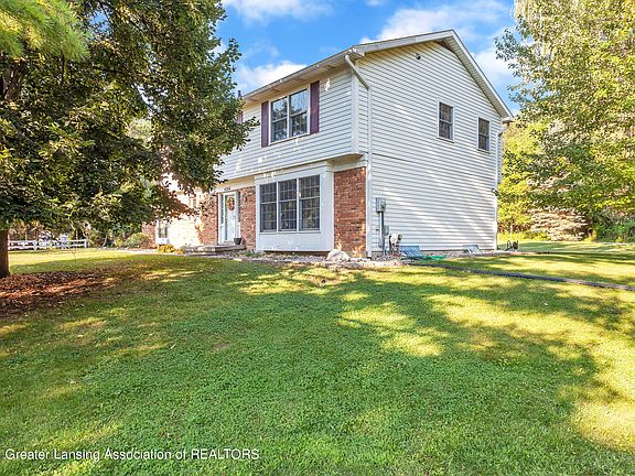 5th image of 4266 Manitou Dr