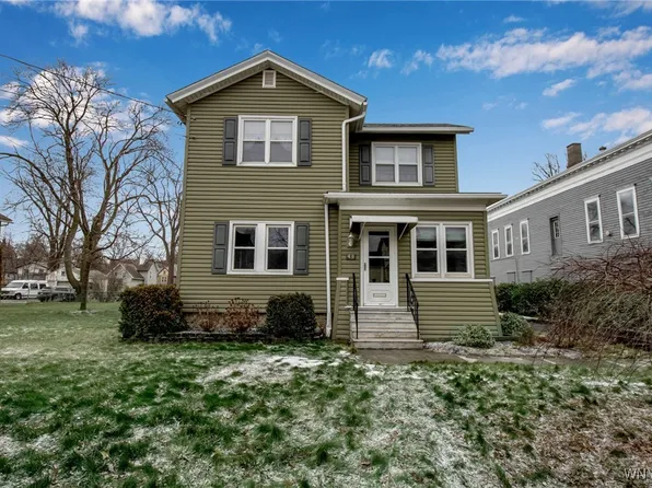 44 Erie St, Lockport, NY 14094