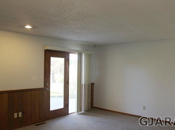 4th image of 2640 Cottonwood Dr