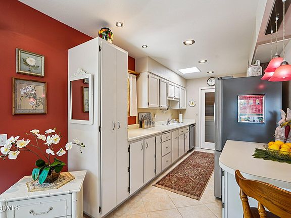 2nd image of 10526 W HIGHWOOD Lane
