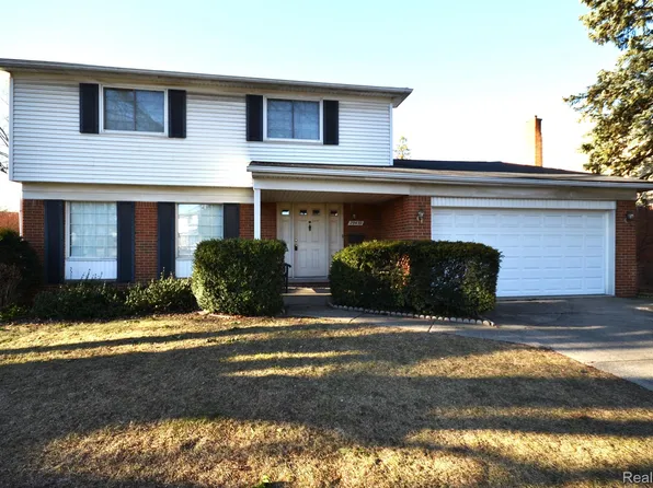 29439 Walker Dr, Warren, MI 48092