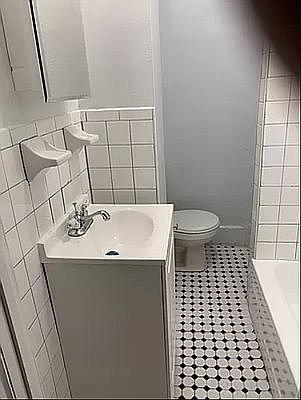 4th image of 170 8th Ave #2F