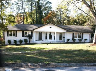 5911 Meadowbrook Dr, Norcross, GA