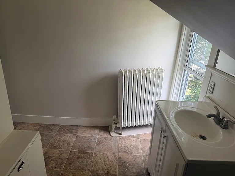 31 Oak St #2 — Photo 13