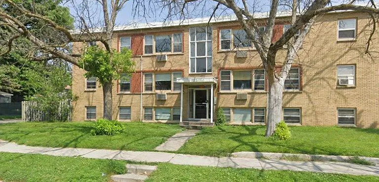 1115 York Ave #1 — Photo 3