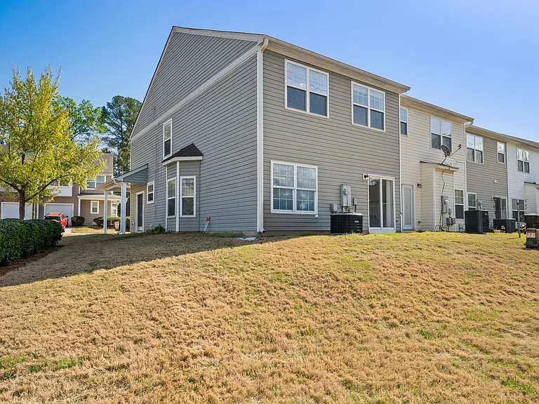 1326 Stone Manor Dr — Photo 20
