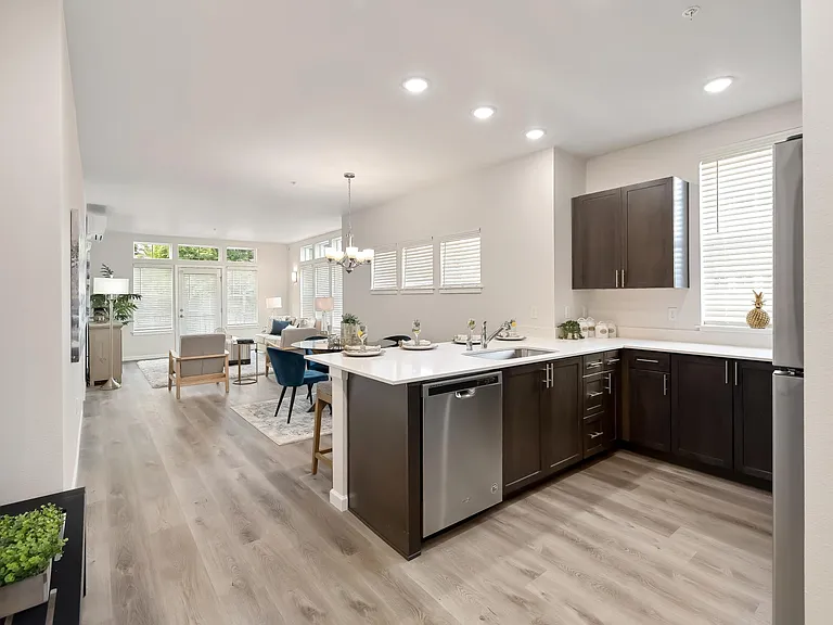 Ward Lake Apartments — Photo 31