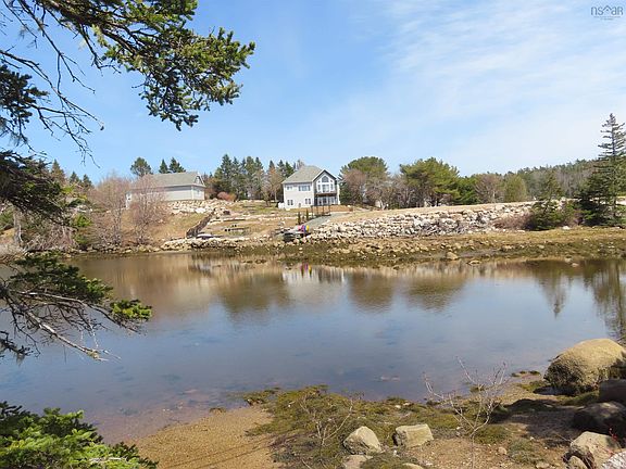 5th image of 42 Whynachts Point Rd
