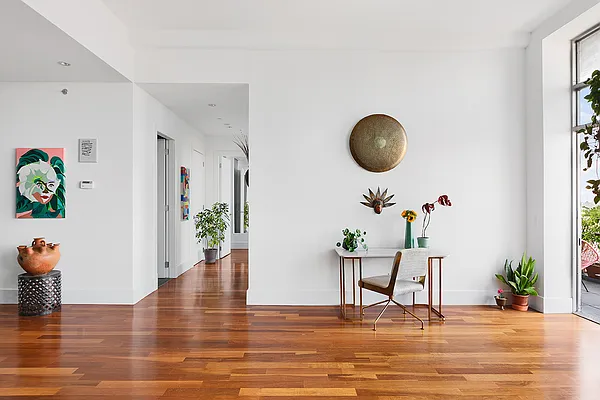 Rented by Compass | media 23