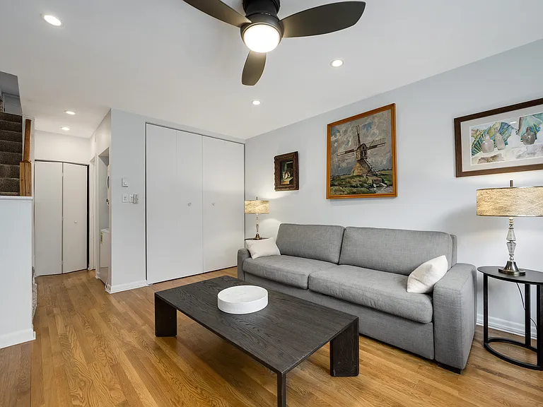235 W Eugenie St #M2-G8 — Photo 12